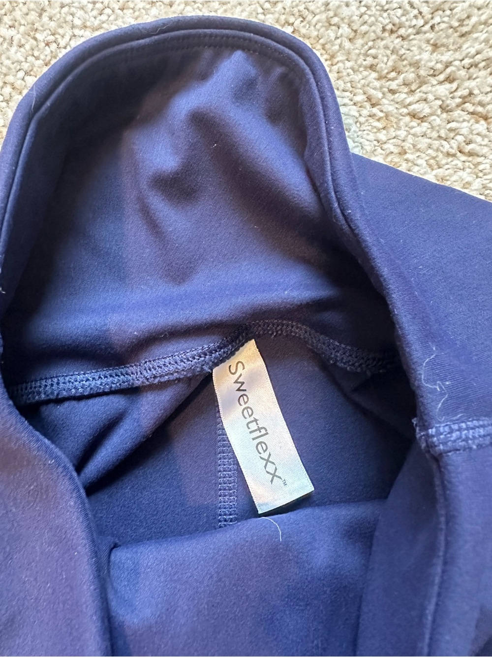 Sweetflex Navy Hi Rise Booty Band Pocket Leggings Size 6 Yoga Athletic - Picture 3 of 7
